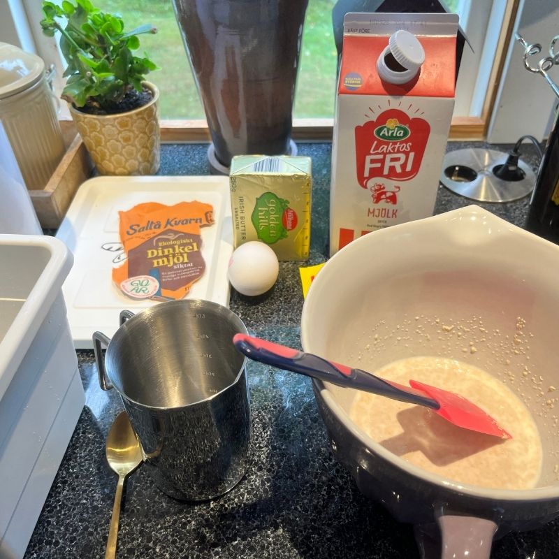 Aufgetischt Zutaten für den Pflaumenkuchen Fotocredit Sibille Kurdts @Dalslandliebe