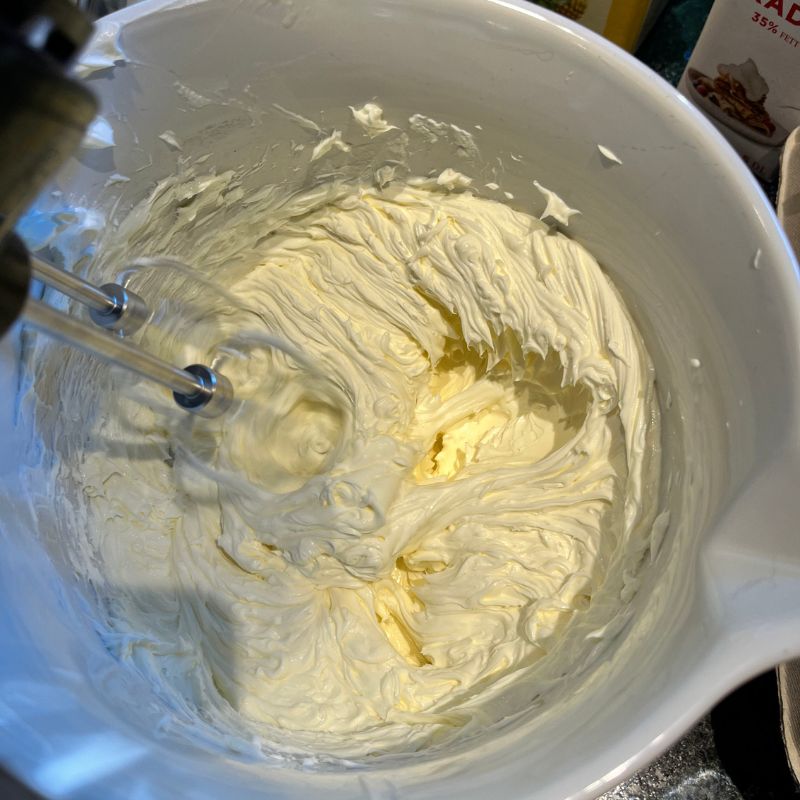 Aufgetischt Baskisk cheesecake
recept Fredriks Fika
Fotocredit: Sibille Kurdts
@Dalslandliebe